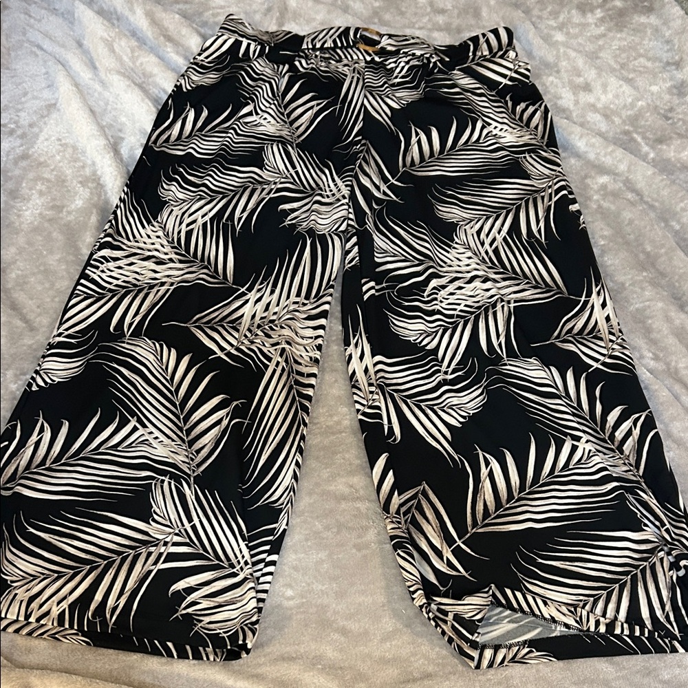 NWT WHBM printed mj wide leg pants in leaf print